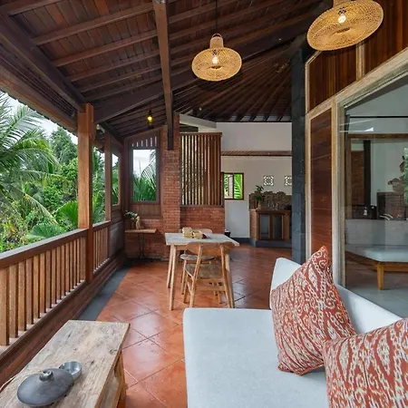 Yeh Pulu House