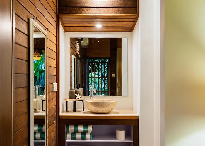 Yeh Pulu House ウブド